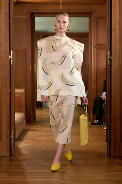 Look 20